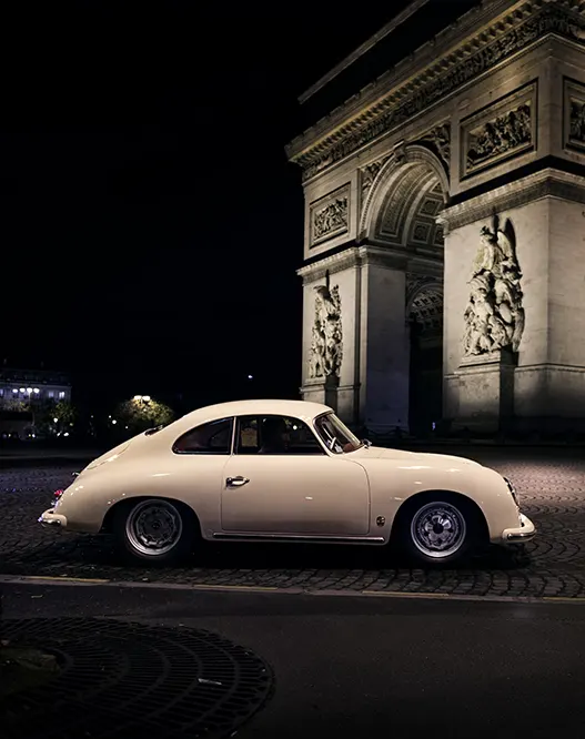 Porsche 356 bei Nacht in Paris